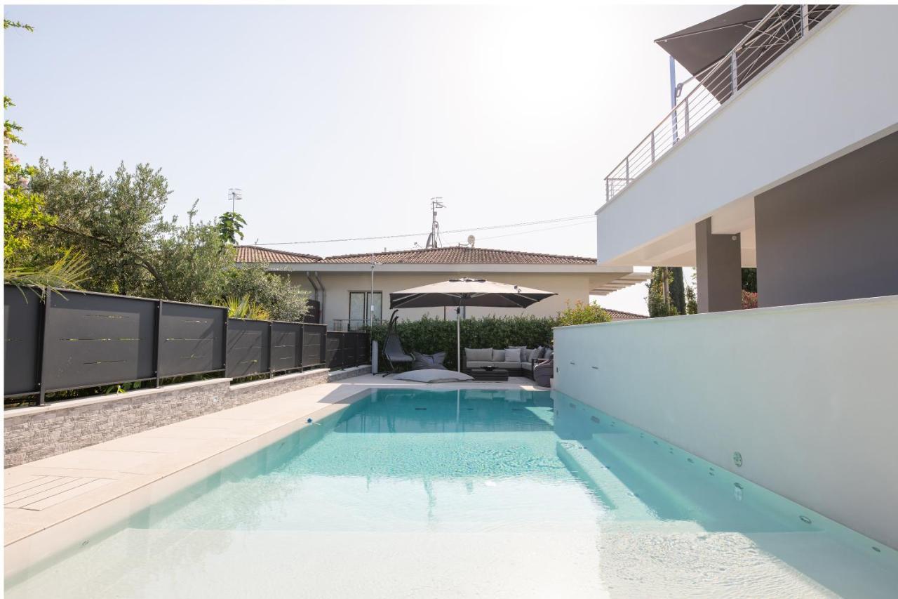 Magic Luxury Apartments Bardolino Exterior photo