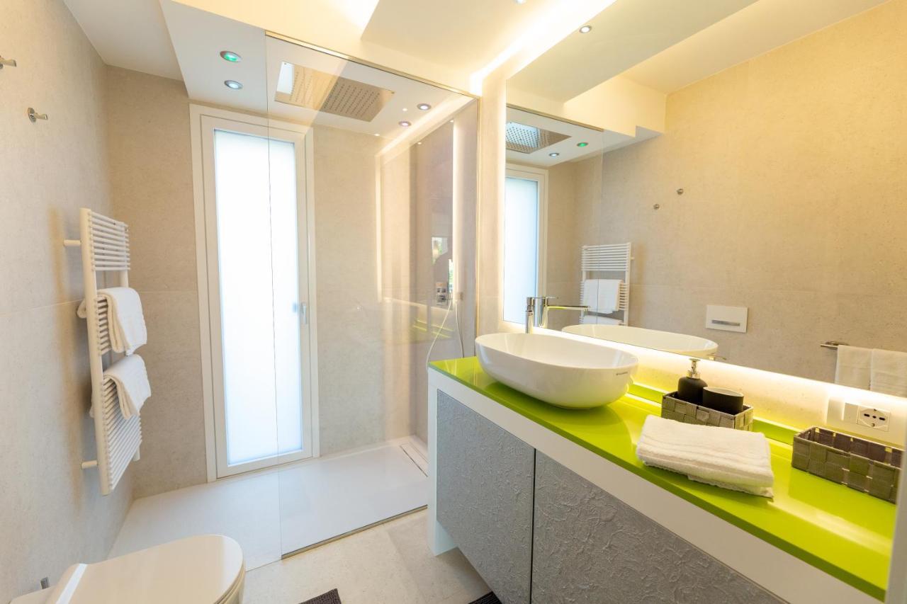 Magic Luxury Apartments Bardolino Exterior photo